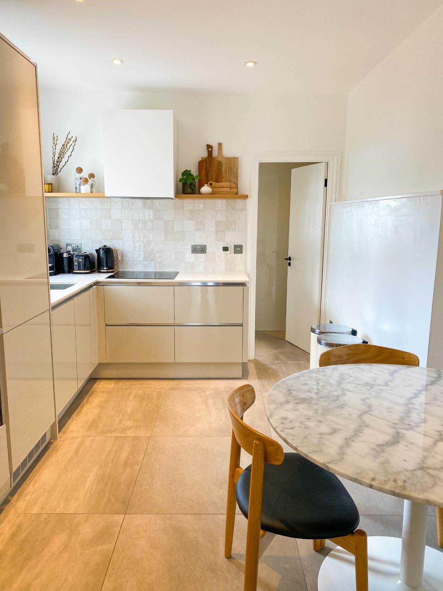 Appartamento Sleek Scandi-inspired 2bd Flat Fulham