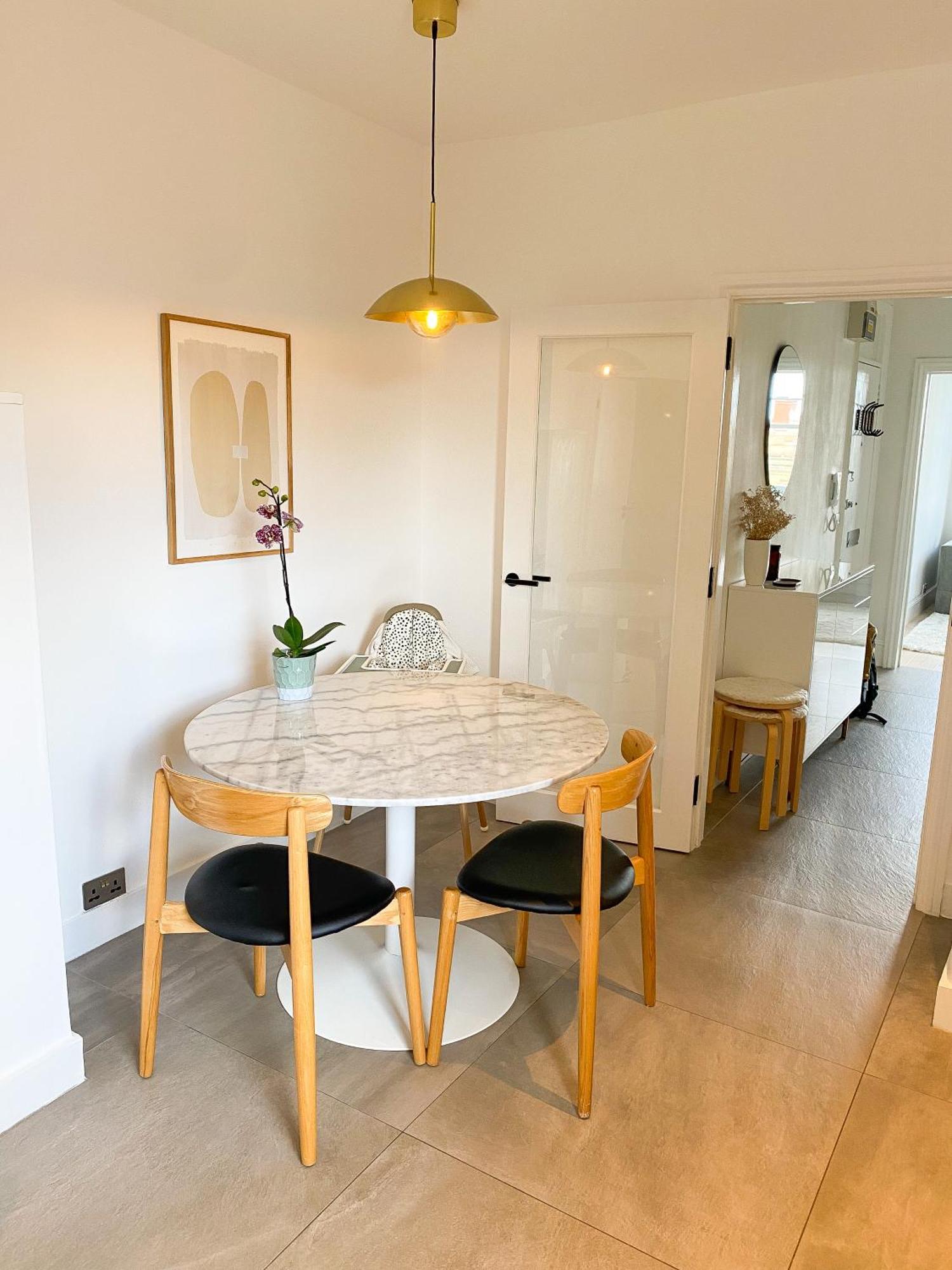 Sleek Scandi-inspired 2bd Flat Fulham Appartamento Londra